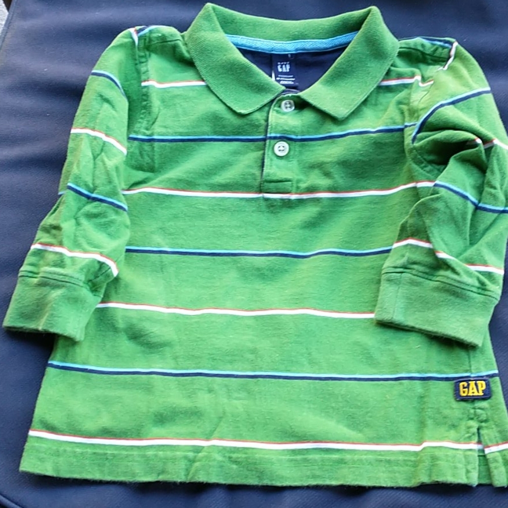 GAP Shirt
